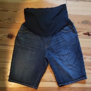 Liz Lange Maternity blue Jean Bermuda shorts